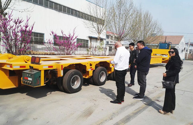 1523844983647911.jpg Customer visit TITAN VEHICLE (2).jpg